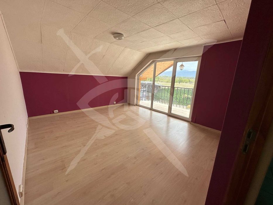 Автосервиз с жилищна част в гр. Стамболийски 51165