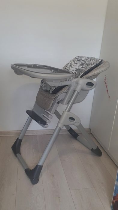 Scaunul de masă Jolie Mimzy Recline, stare buna