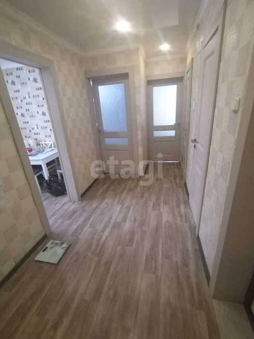 Продам 2 комнатную квартиру