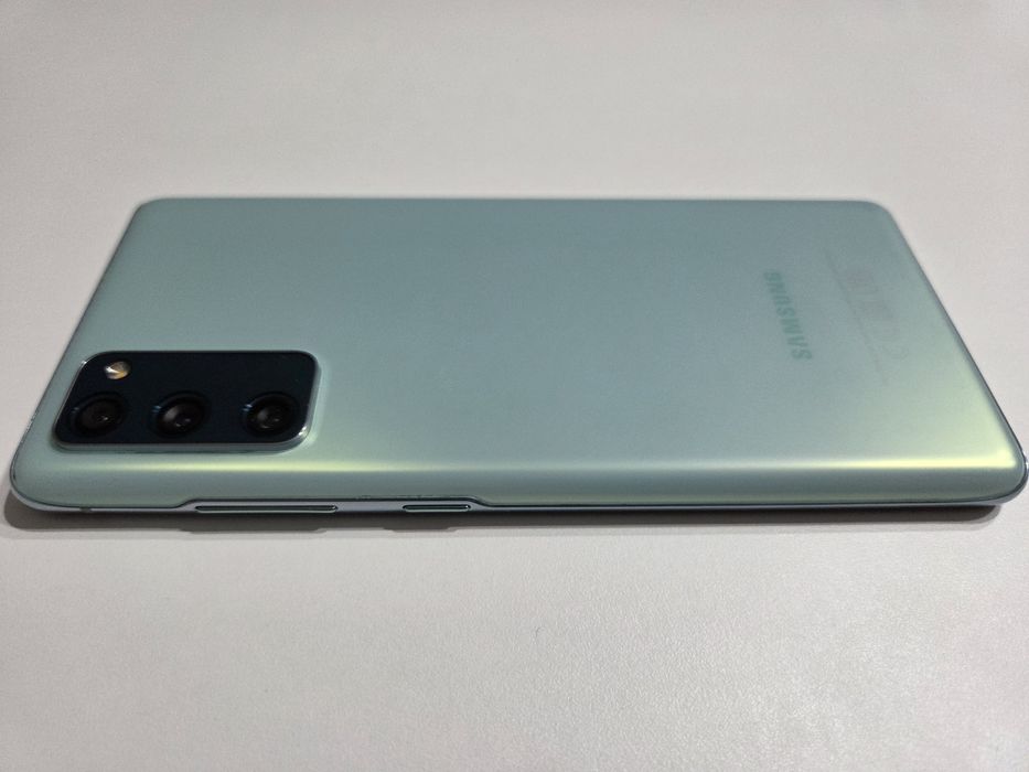 Samsung S20 FE cloud mint 8/256