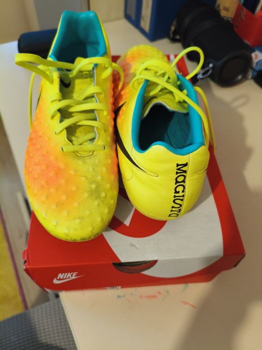 Бутонки за футбол Nike 42,5 номер