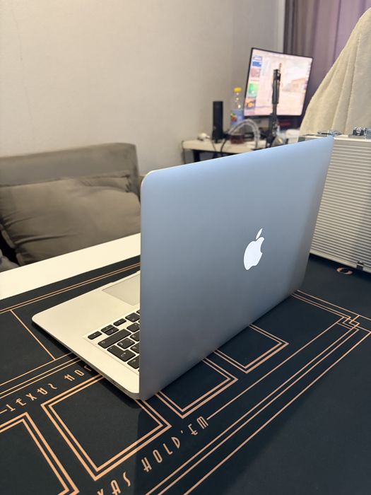 MacBook Air 13″ (Early 2014)