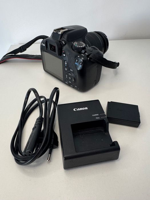 Vând Canon EOS 1300D + bliț Godox TT350S pentru Sony