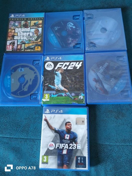 Продам PS4 в идеальном состоянии.