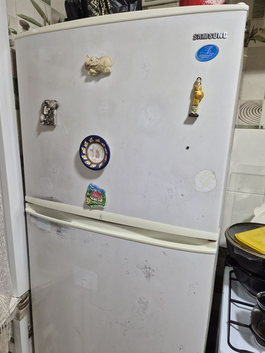 Холодильник Samsung