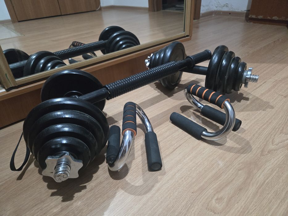 Продам гантели, упоры для отжимания,  эспандер