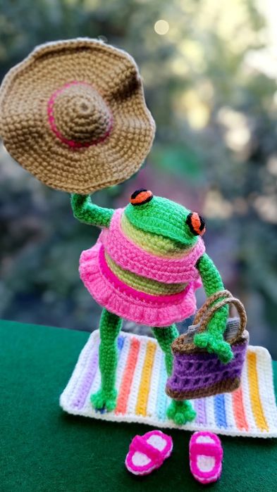 Вязаная игрушка. Ручная работа