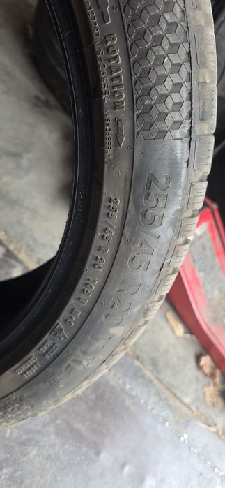 Гуми 2бр 255/45/20 - 1бр  - 155 евро