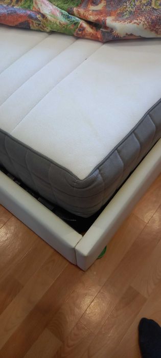 Кровать двух спальная