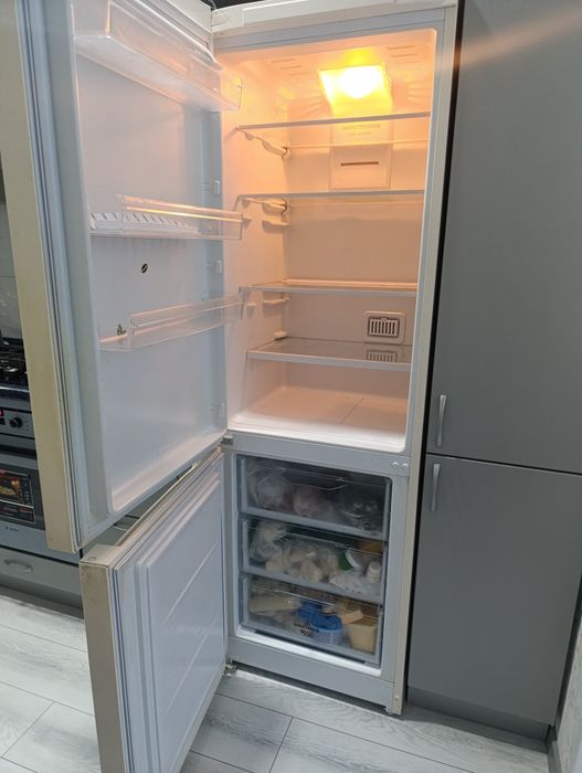 Холодильник Indesit 30 тыс