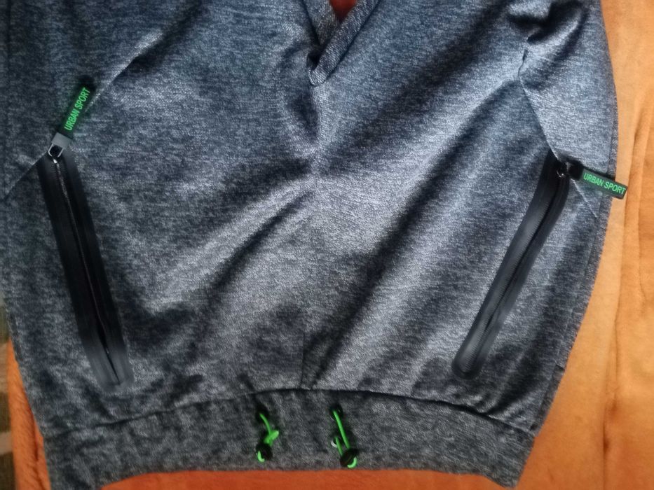 Две спортни долнища  ,размер С-M плюс подарък