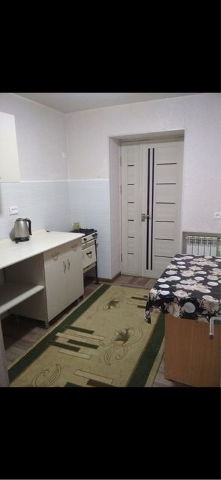 Продается . Академ городок 1 ком . Мирзо Улугбек район