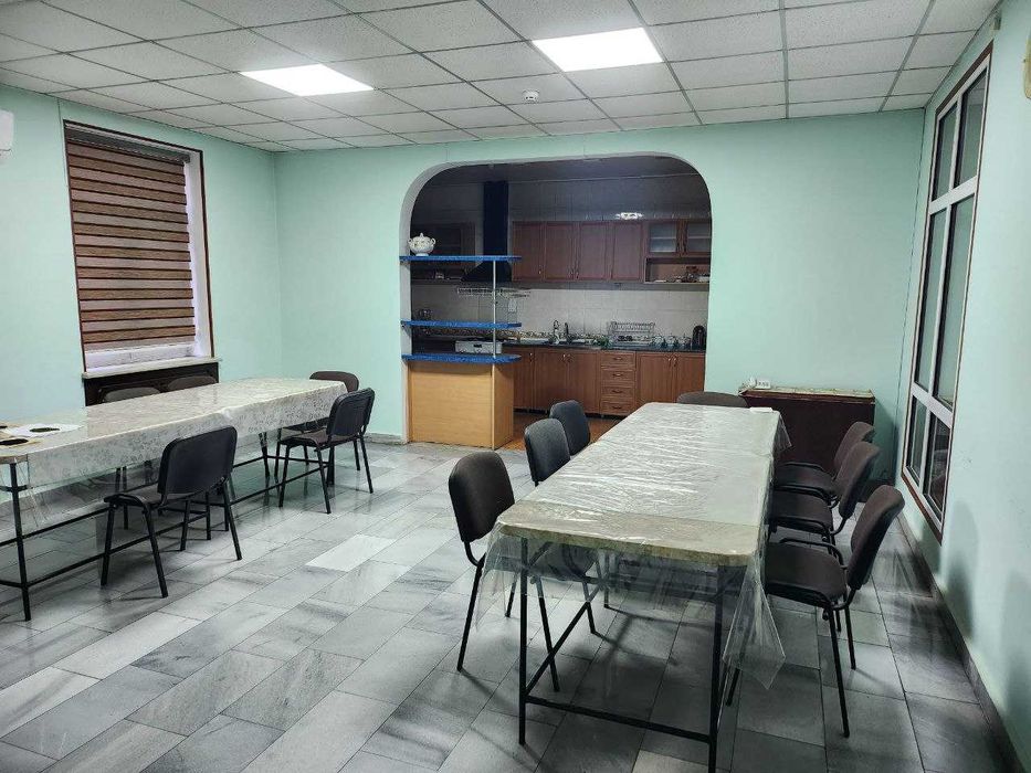 Аренда офиса (500 кв. метров) со своей парковкой