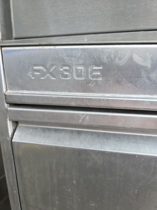 Професионална съдомиялна Hobart FX 30 E  220V