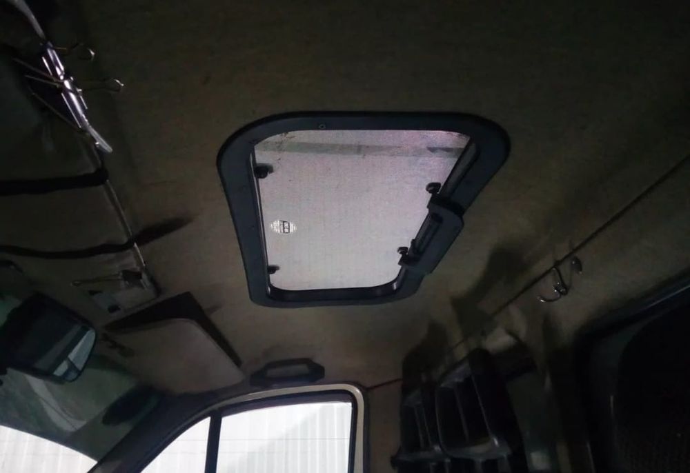 Люк на Газель бизнес