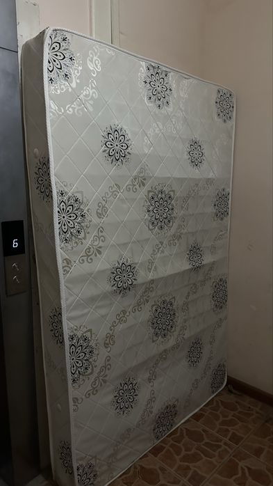 Продается Матрас, б/у.