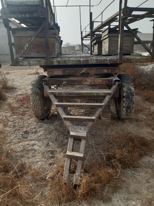 Пчелоприцеп на 36 ульев