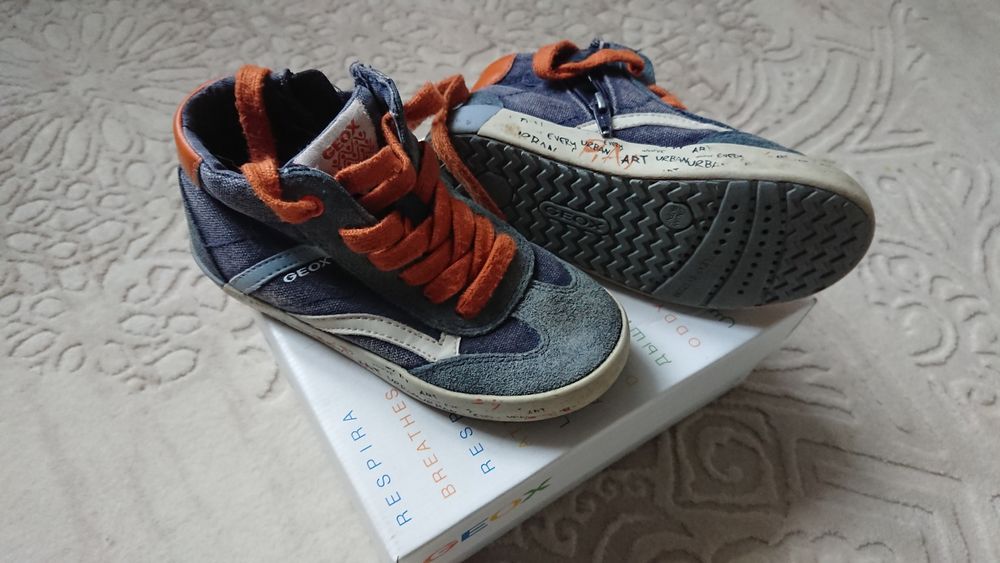 Детски  маратонки за момче.