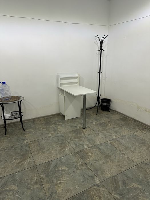 Маникюрный столик