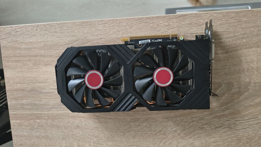Placa video RX 580 4GB CITESTE ANUNTUL!!