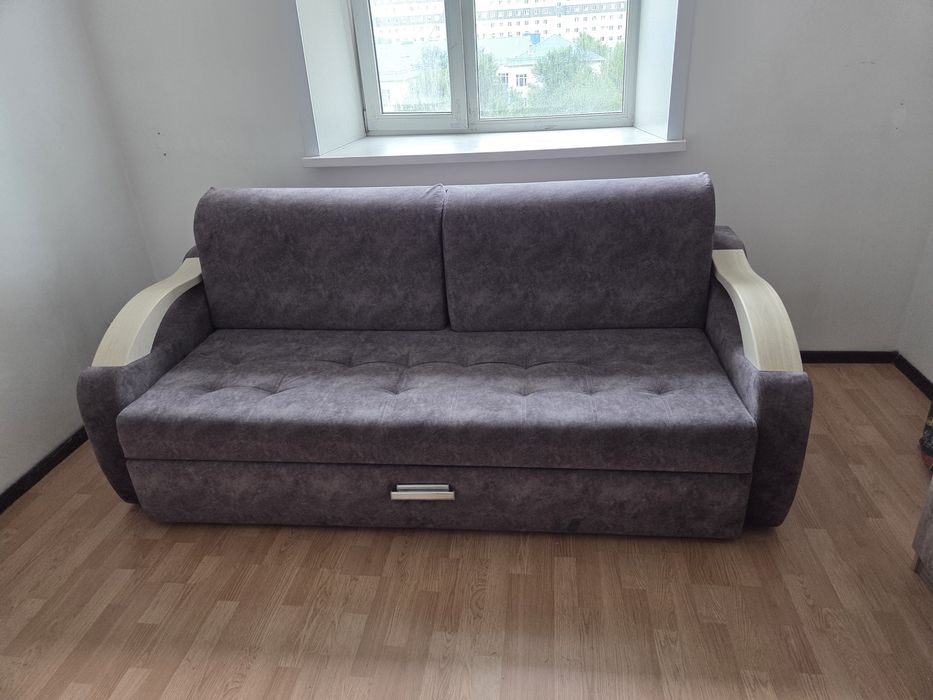 Диван продам хороши диван срочна продам