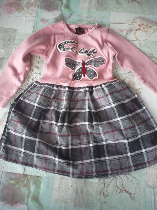 Роклички за малка дама