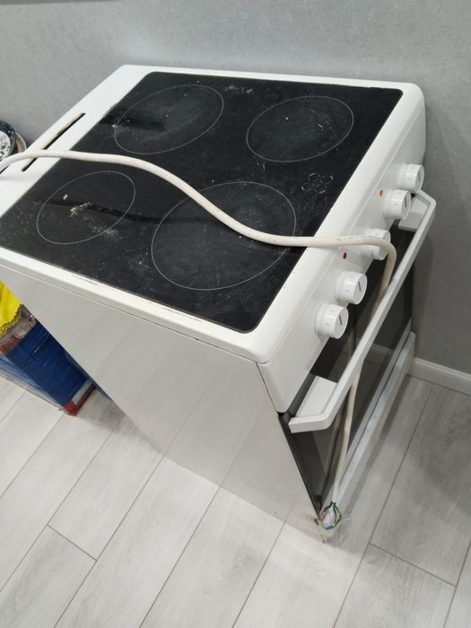 Продам плиту срочно ханса