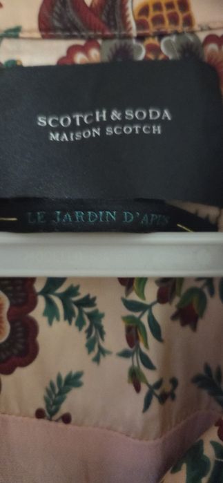 Jacheta Scotch and Soda,material vascoza marimea S,stare foarte buna