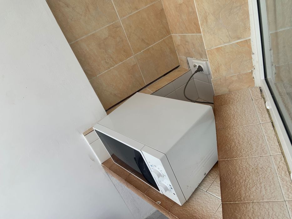 Дава се под наем Тристаен апартамент в Казанлък - 101 кв.м за 346.8 € - Снимка #12