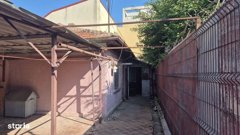 Faleza  Nord casa 4 cam lângă mare
