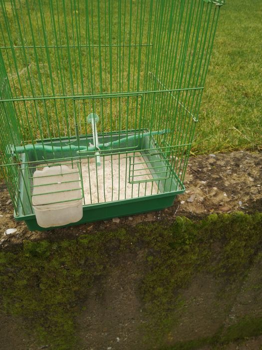 Клетки за декоративни птици