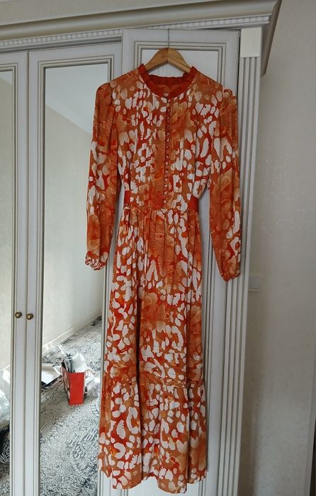 Платья разные 5000т