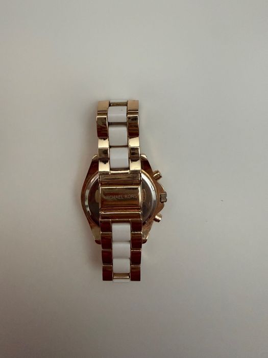 Часовник дамски Guess / Michael Kors