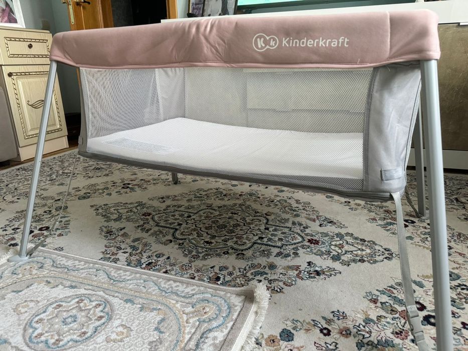 Универсальная детская кроватка