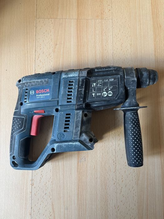 Перфоратор Bosch