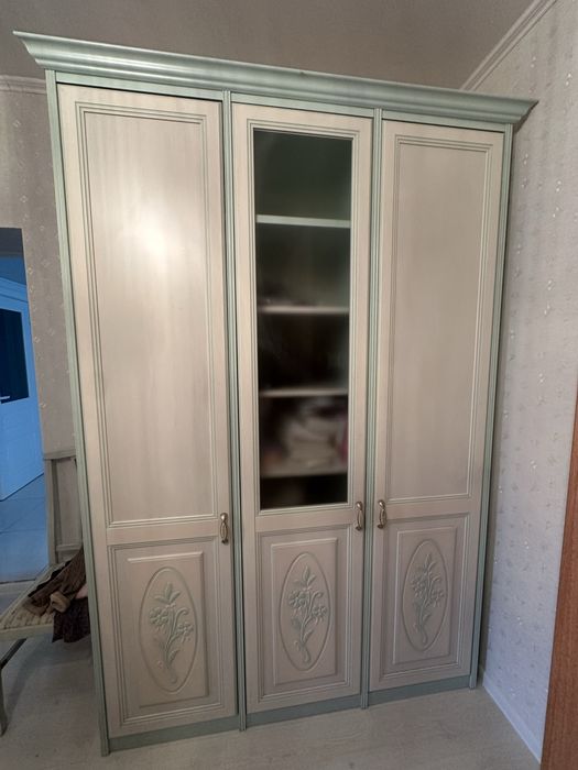 Спальный гарнитур