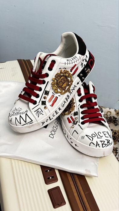 Продам кроссовки кожанные Турция