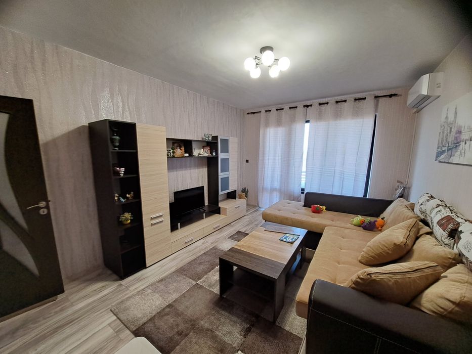 Тристаен апартамент етаж 1