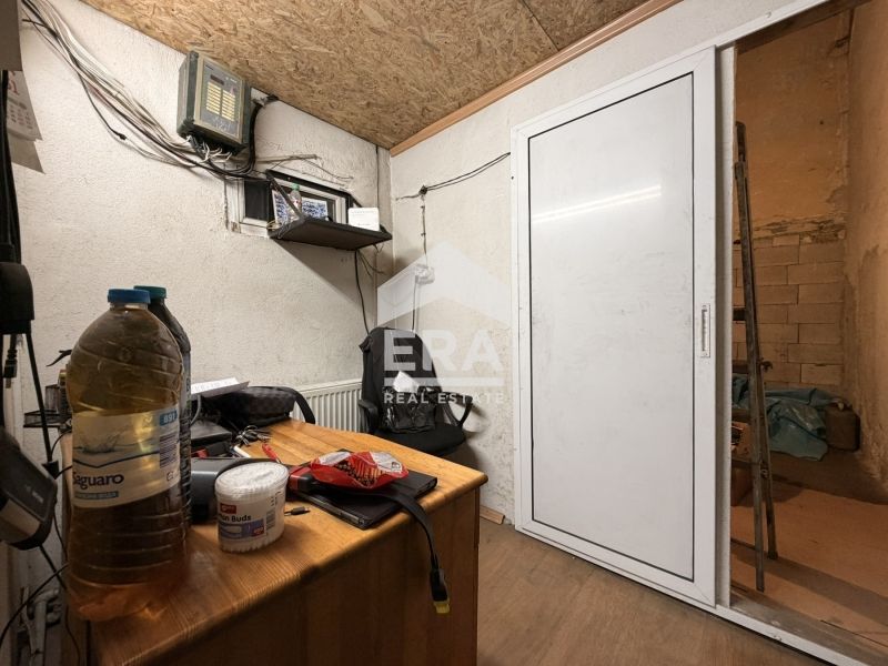 Продава се Промишлена сграда в Силистра, Промишлена зона - Запад - 91 кв.м за 858 €/кв.м - Снимка #7