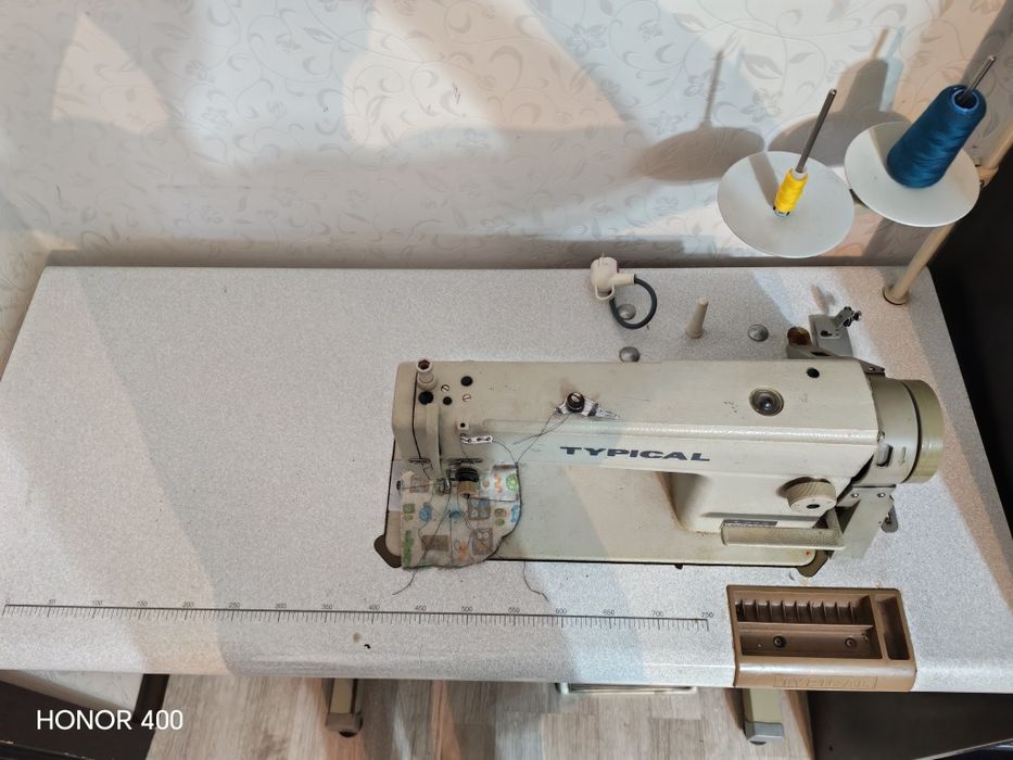 Швейная машинка производственная