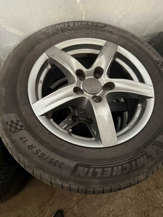 Set jante aliaj Volkswagen Touareg anvelope 235 65 17