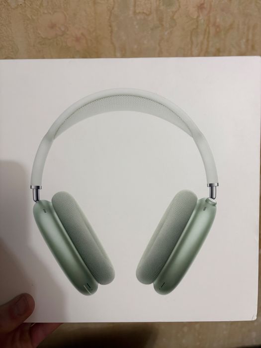 AirPods Max Green