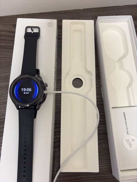 Xiaomi watch s4