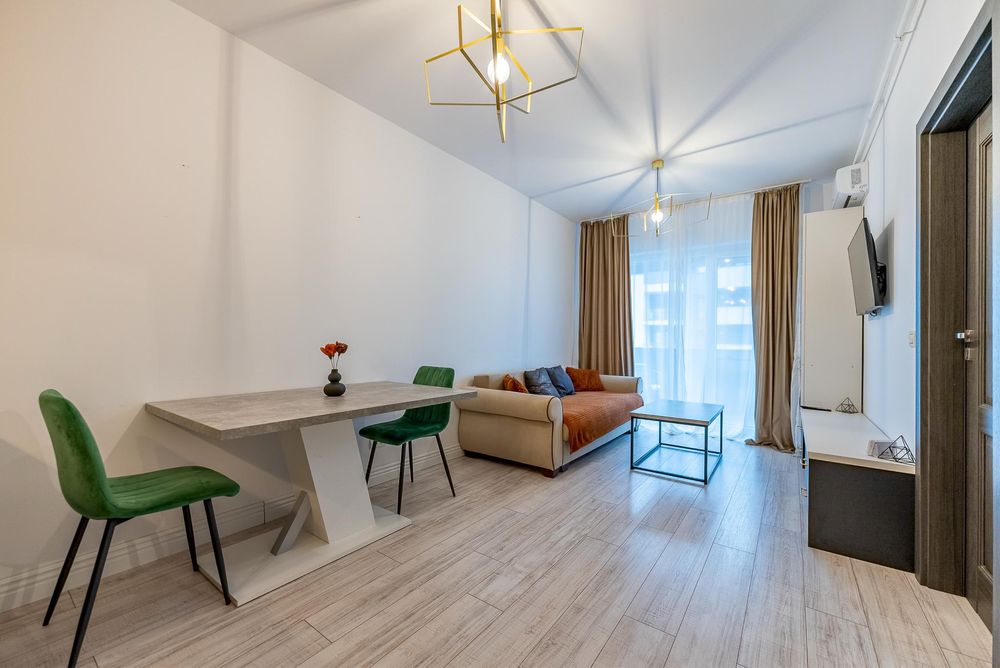 Apartament nou Adora Park + parcare privata