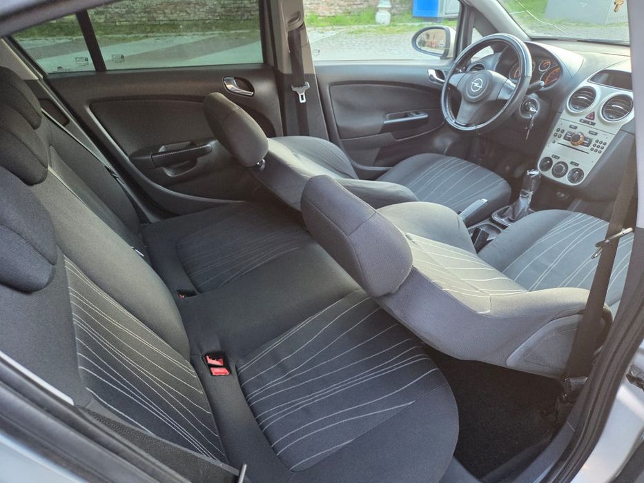 Opel corsa D 1.3 Diesel/An 2008/