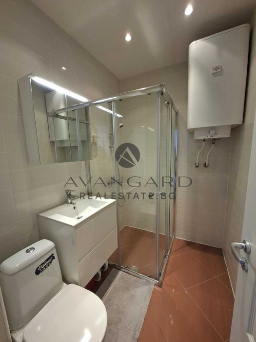 Продава се Тристаен апартамент в Пловдив, Център - 112 кв.м за 2054 €/кв.м - Снимка #7