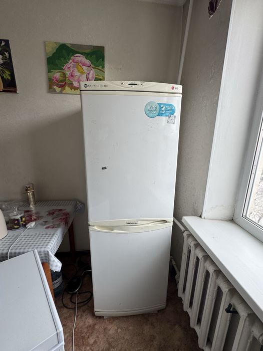 Холодильник б/у на юговостоке самовывоз