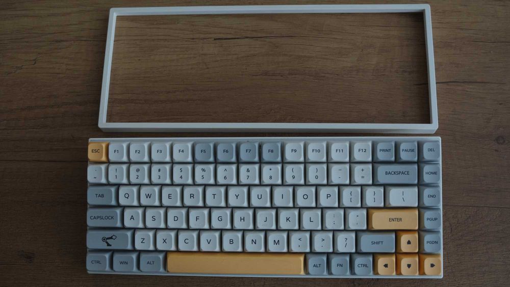 Tastatură Mecanică Wireless RK84