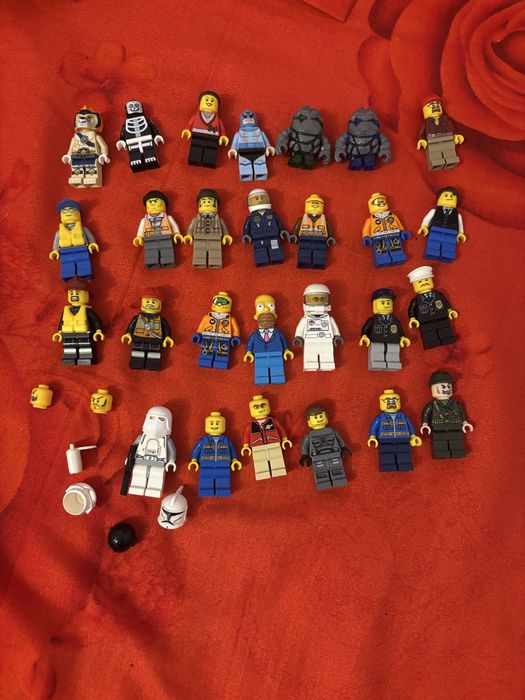 Figurine lego si diverse