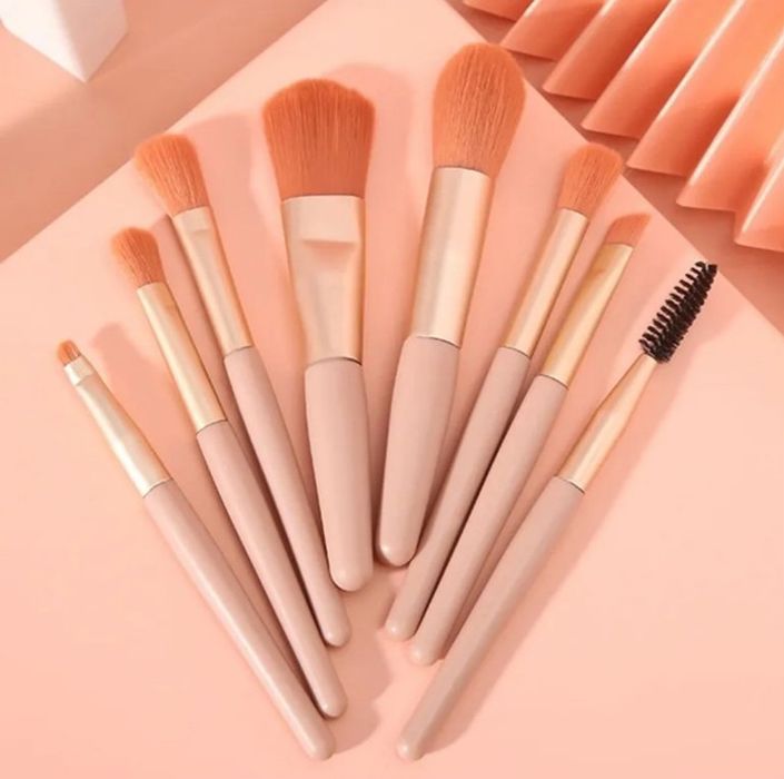 Комплект професионални четки за грим 13 броя
